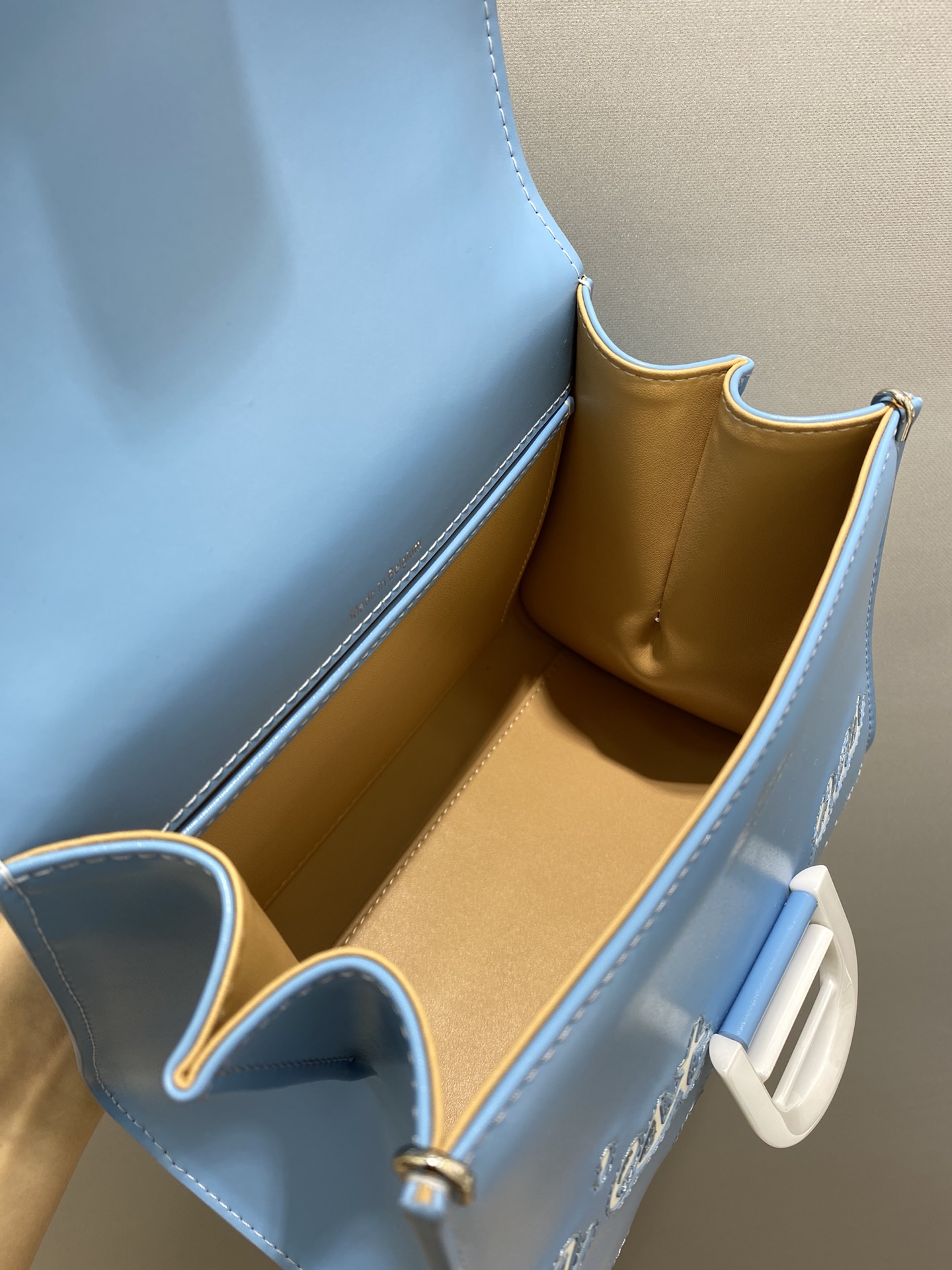 델보 레터링 브리앙 박스백 미니